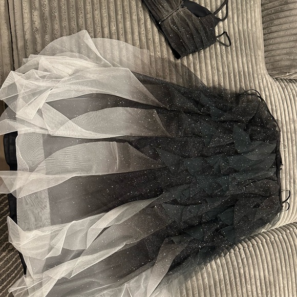 NWOT two piece cocktail, prom, winter formal dress. - Picture 13 of 14